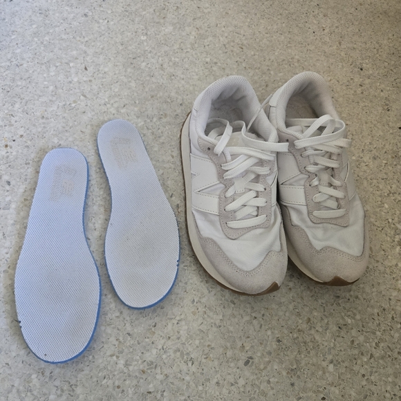 New Balance 237 - Picture 14 of 15